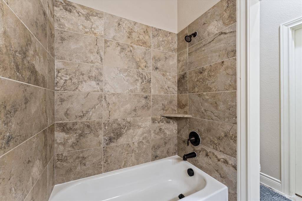 Tub/shower combo