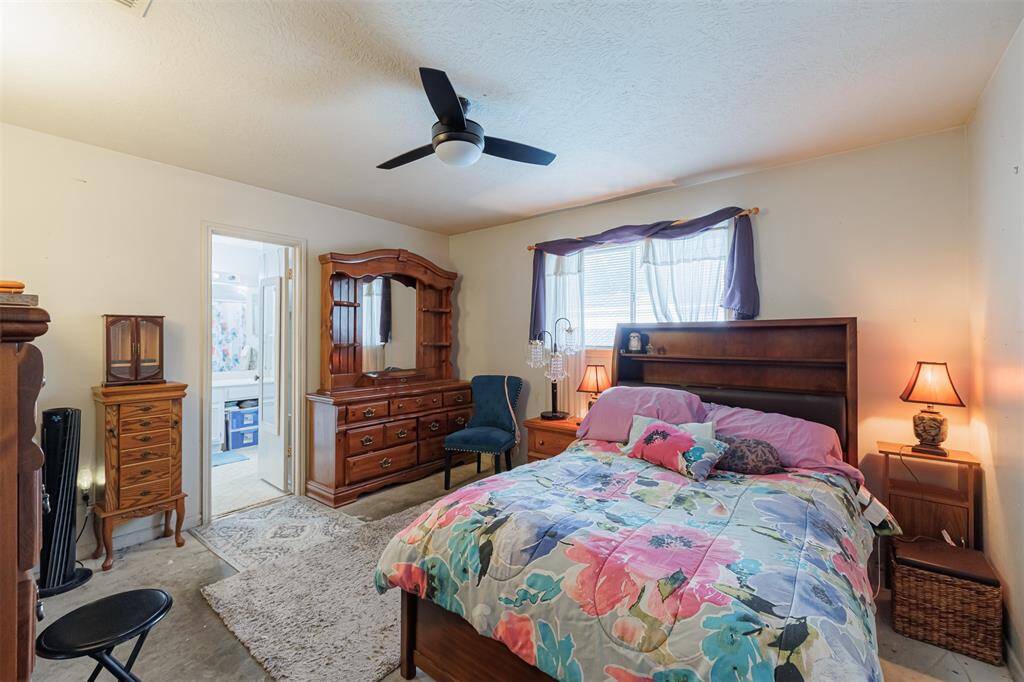 Primary suite.