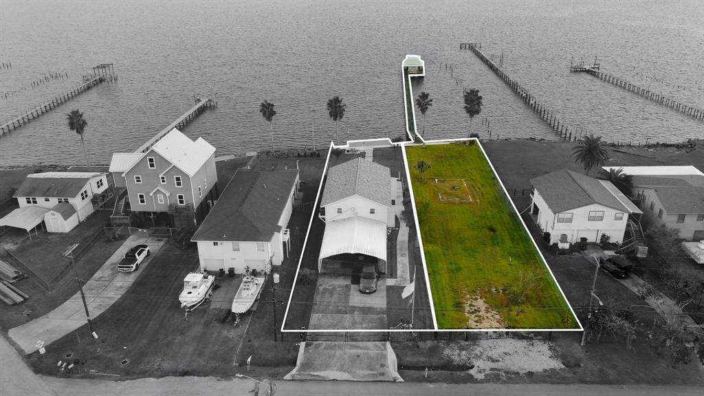 Owners own lots 27 and 28.  Ask agent about purchasing them together!