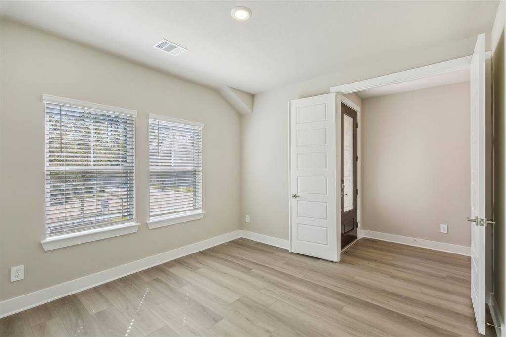 Photo is not of the actual home but is an inspirational photo of builder’s model home and may depict options, furnishings, and/or decorator features that are not included.