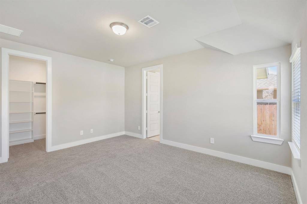 Photo is not of the actual home but is an inspirational photo of builder’s model home and may depict options, furnishings, and/or decorator features that are not included.