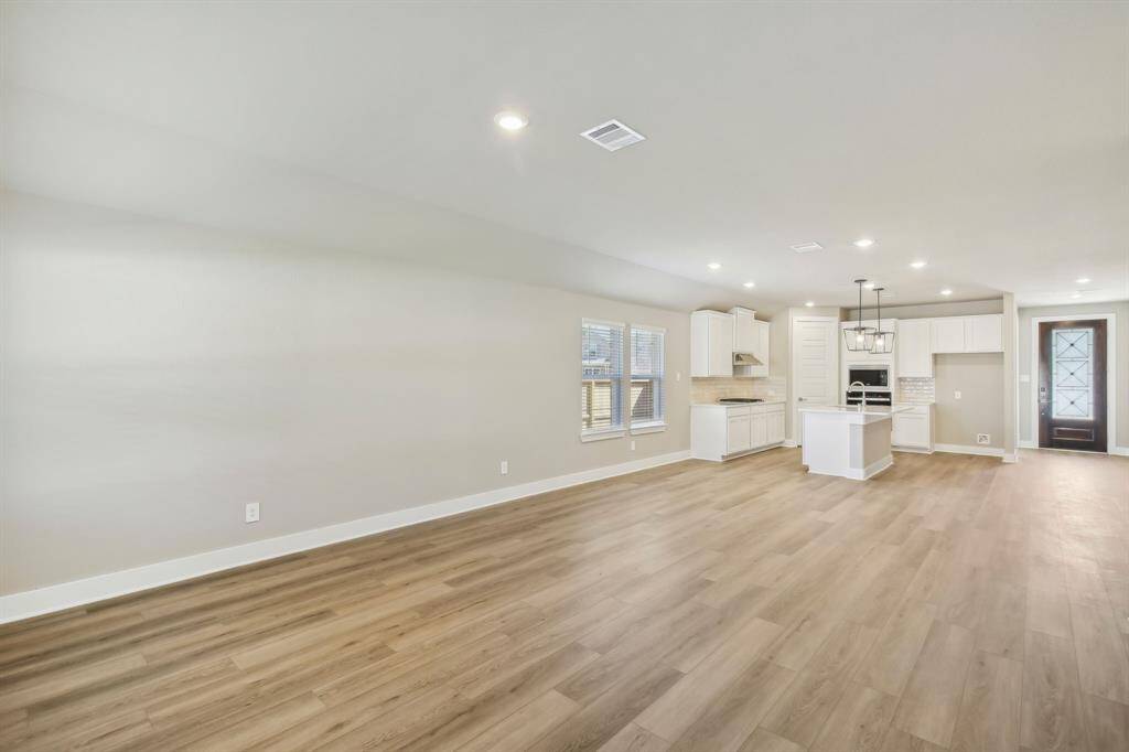 Photo is not of the actual home but is an inspirational photo of builder’s model home and may depict options, furnishings, and/or decorator features that are not included.