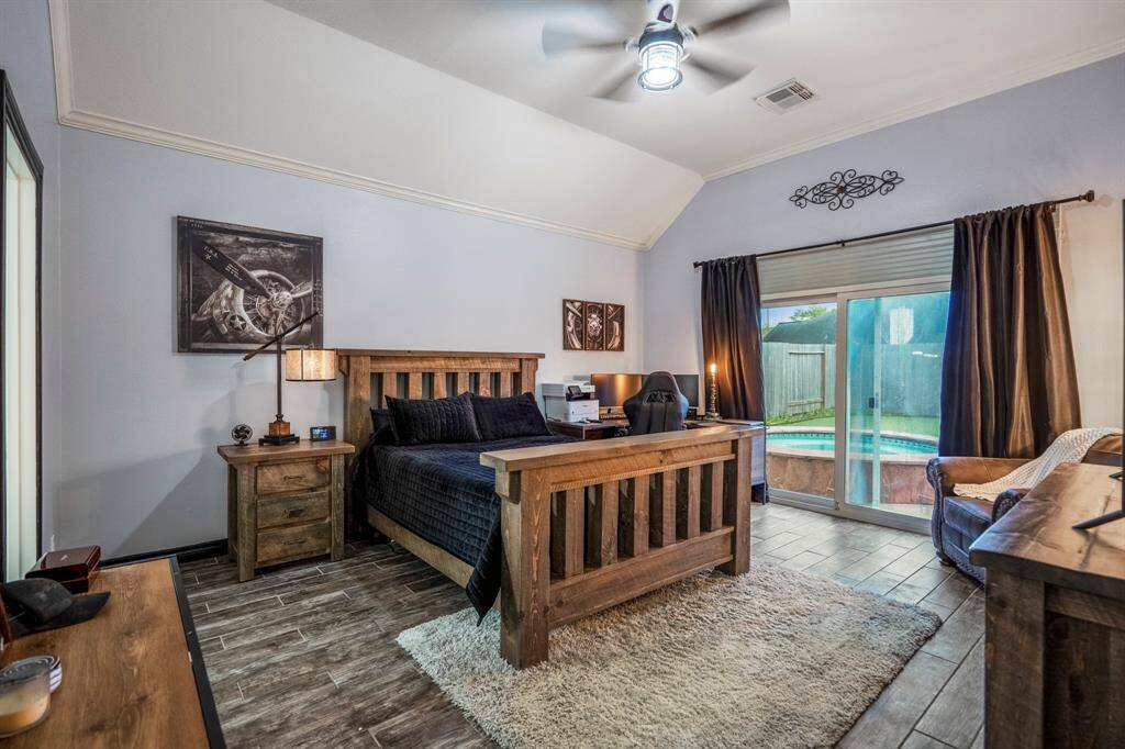 Unwind at the end of a long day in your serene primary suite, complete with private sliding doors that offer direct access to your backyard oasis. It's the perfect blend of comfort, convenience, and a touch of luxury.