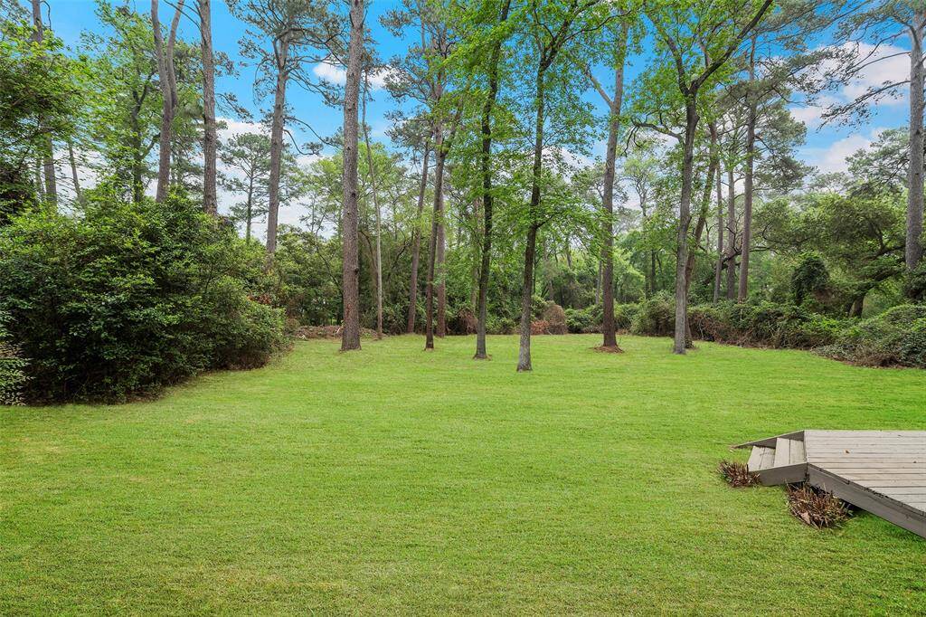 There is ample room to spread out and set up a game of horseshoes, crochet, or a putting green!