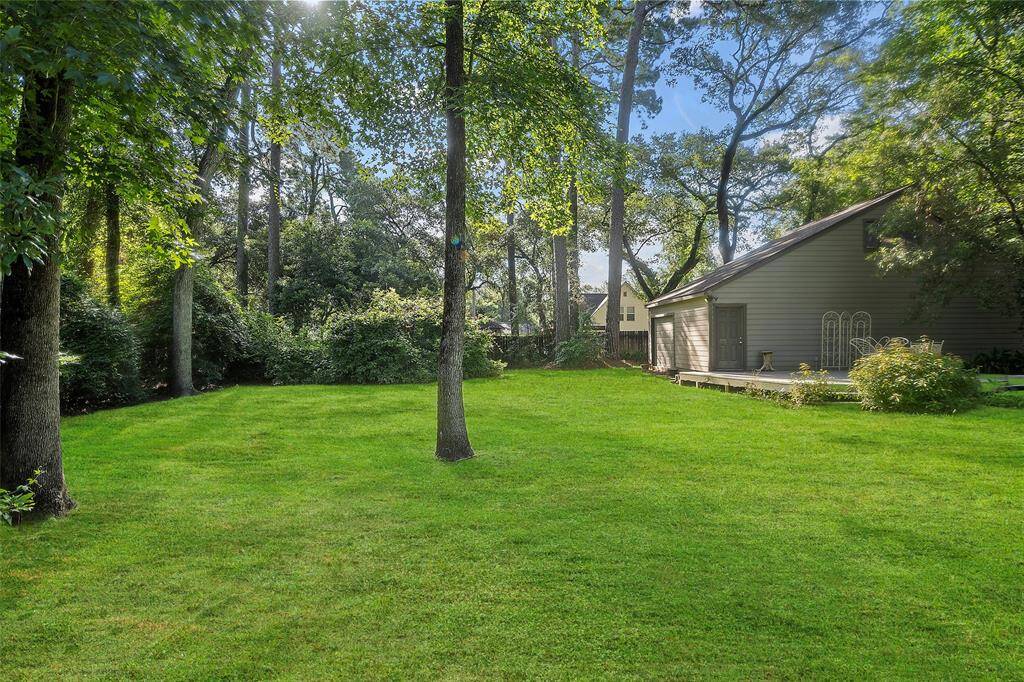 There is also room for a garden, chicken coup or maybe a pool, if you so desire!