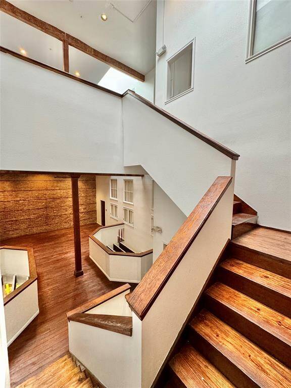 Beautiful Common Area Atrium