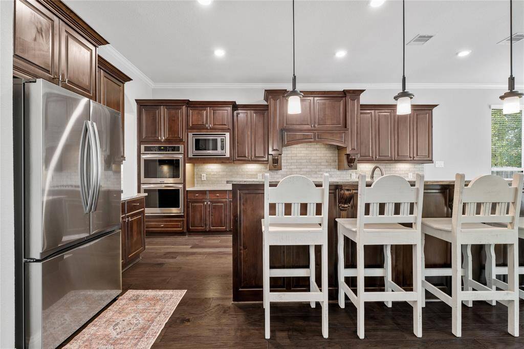 Double ovens are perfect for gatherings, holidays, and more.