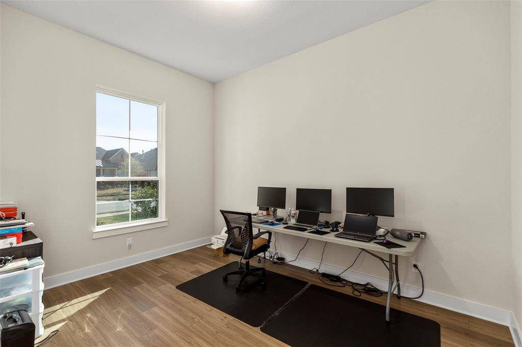 Office/Flex Room