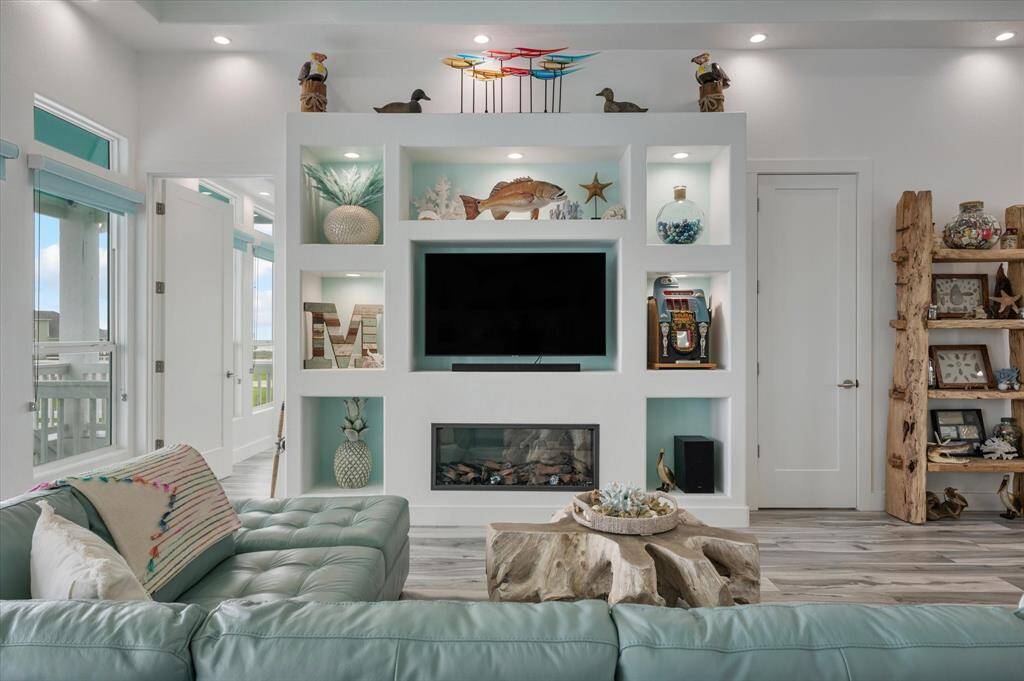 Accent wall with built-in lighting