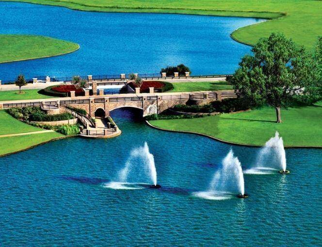 Explore nature right at your doorstep with the picturesque bridge, walking trails, and serene lake in Riverstone. Whether you’re enjoying a leisurely stroll, jogging, or simply soaking in the beauty of the surroundings, these peaceful outdoor spaces are perfect for an active lifestyle.