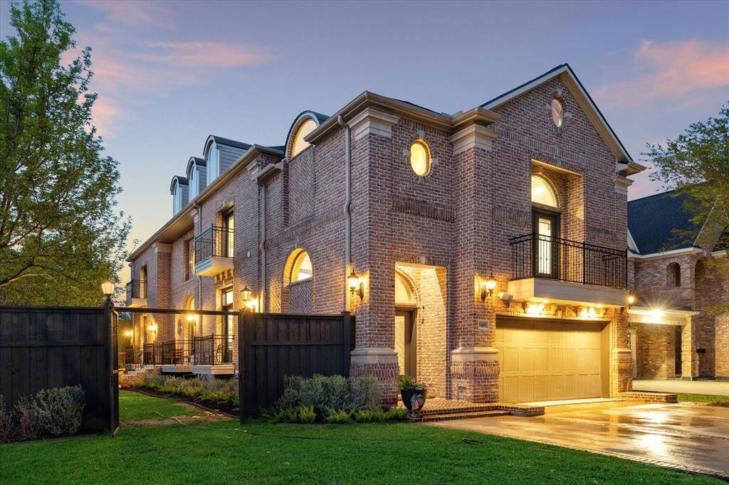 Gorgeous Westmoreland Farms 5 Bedroom/5.5 Bath home