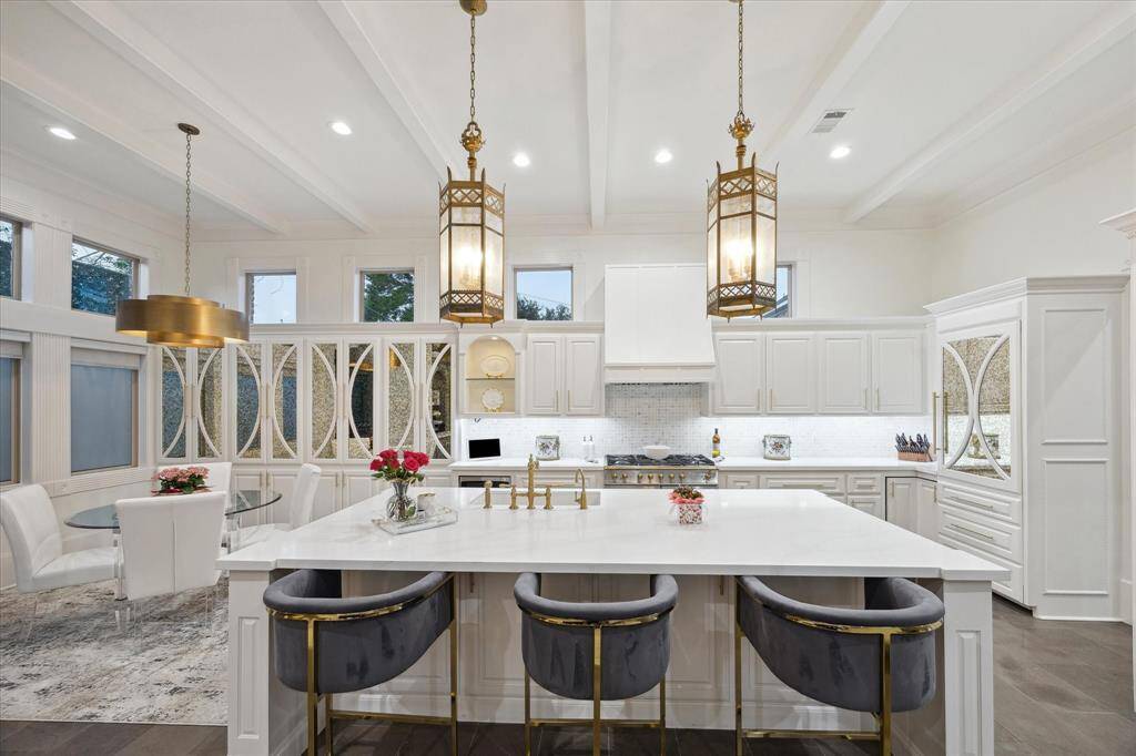 View of Kitchen and Breakfast Room