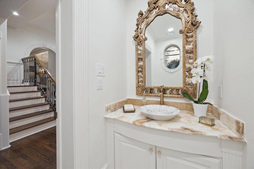 Powder Room jewelry box