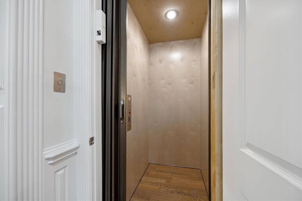 In-house elevator