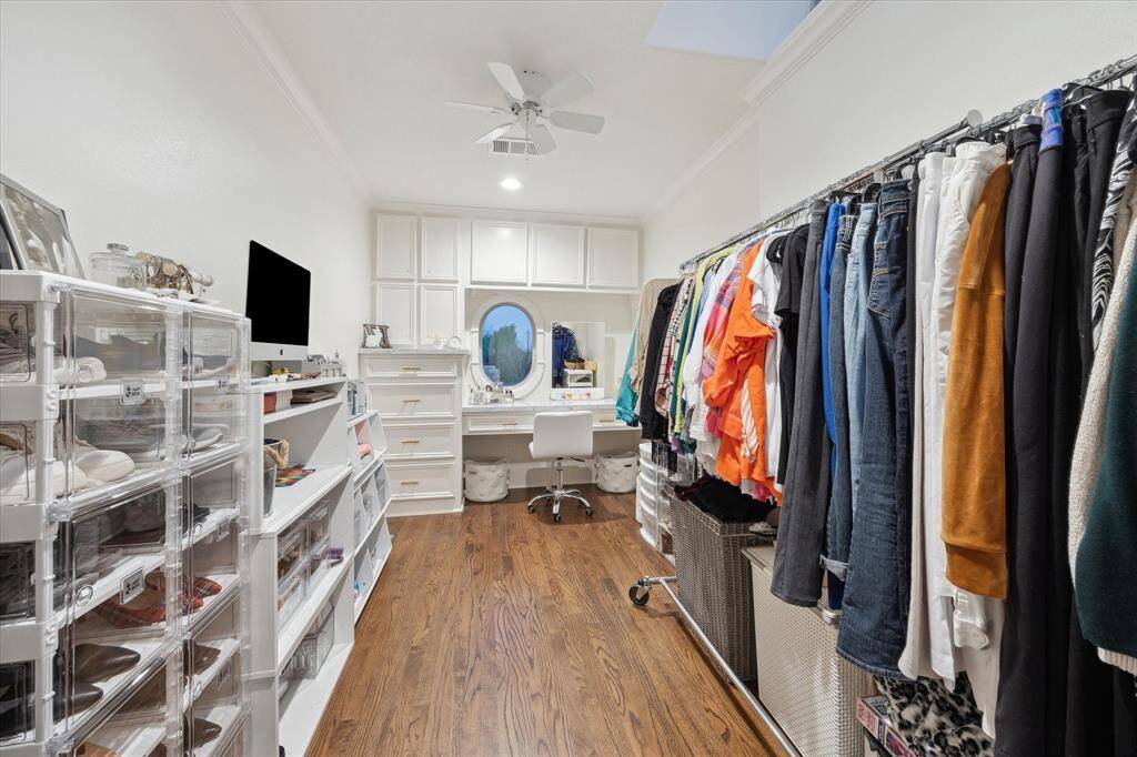 Flex space off of the guest bedroom.