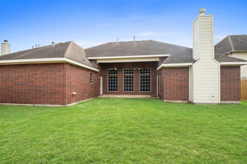 Patio to relax & entertain family and friends.
