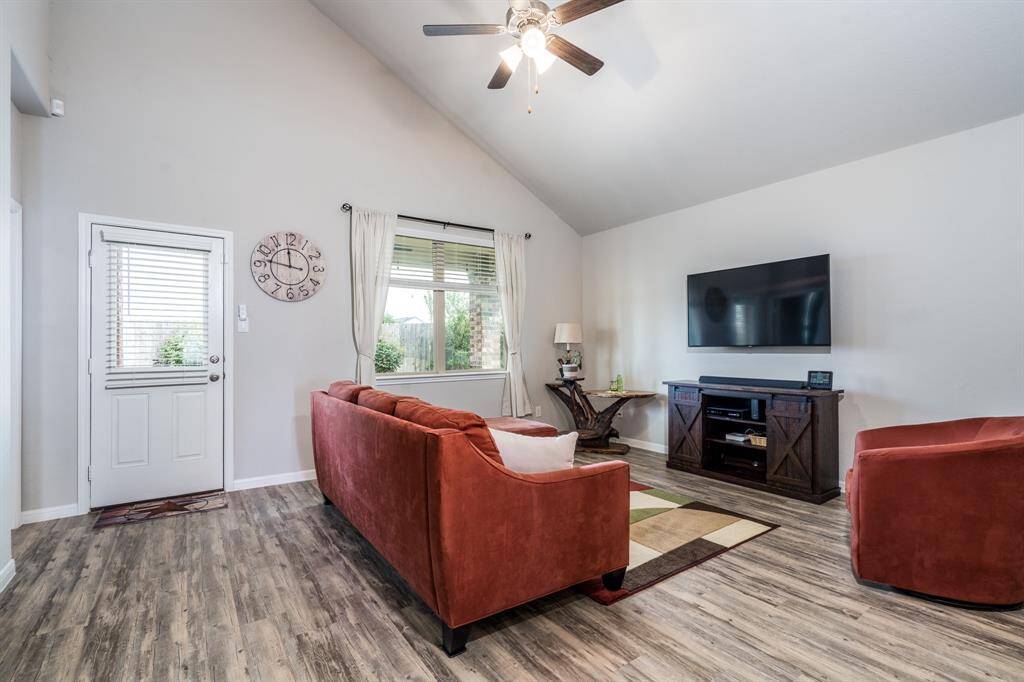Large living room is perfect for your relaxation needs!