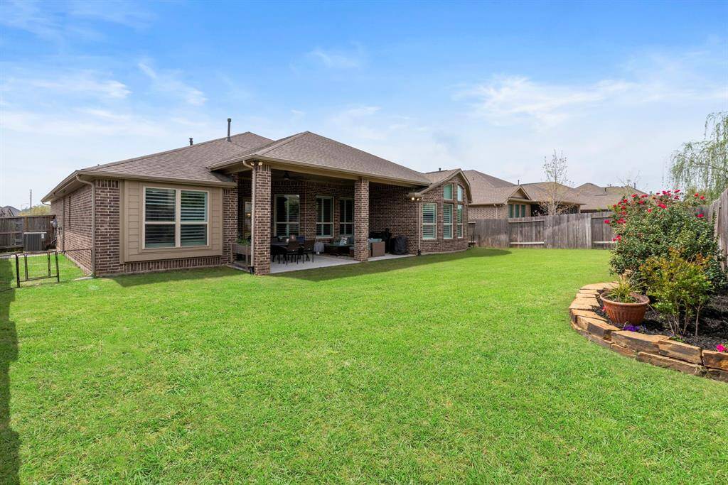 Plenty of space, you could create a beautiful outdoor oasis. Whether it's a pool, a garden, a fire pit area, or a space for outdoor games, there are so many ways to design it based on your preferences.