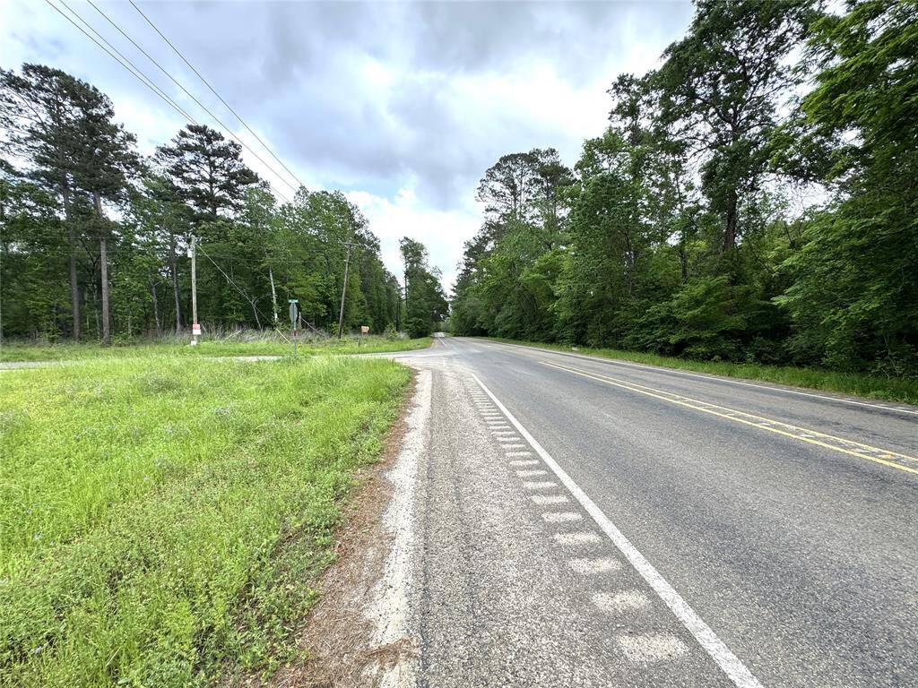 View of Fm 787 headed east