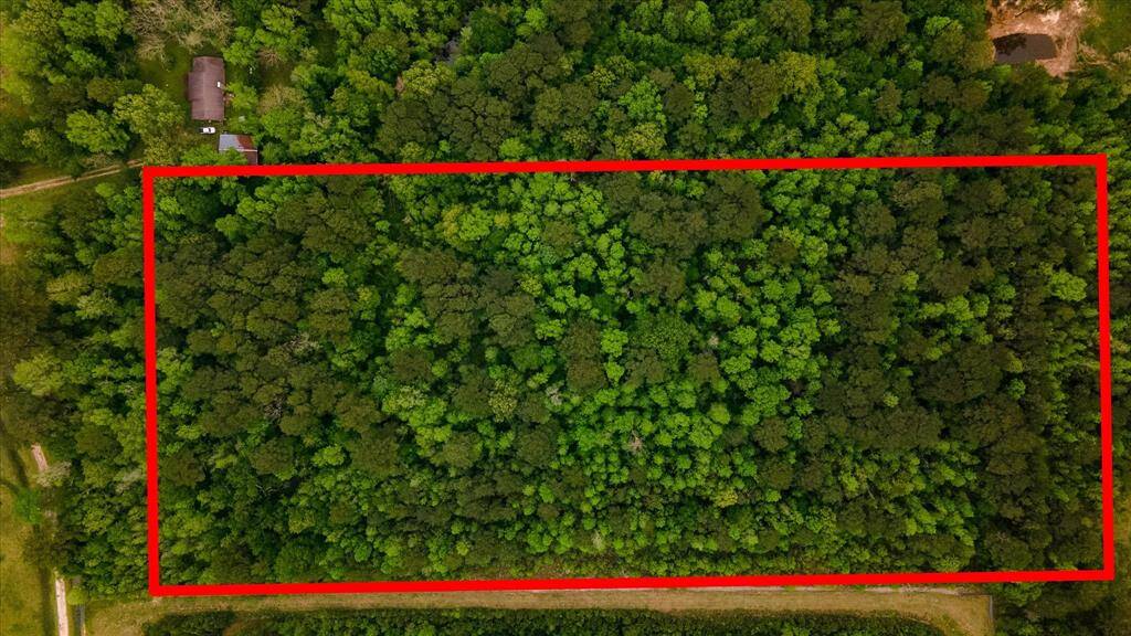 Lot lines are approximate and have not been verified.