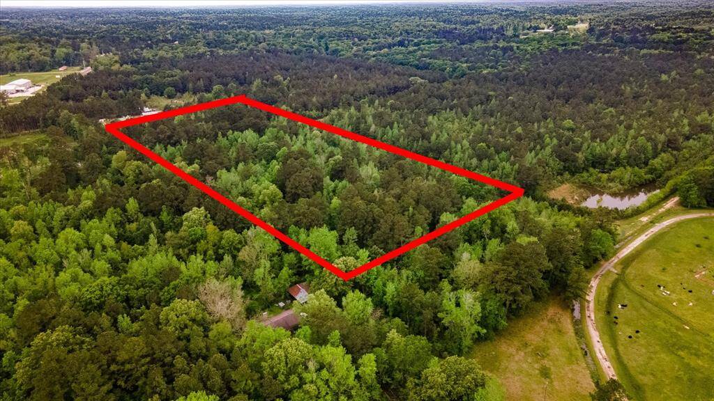 Lot lines are approximate and have not been verified.