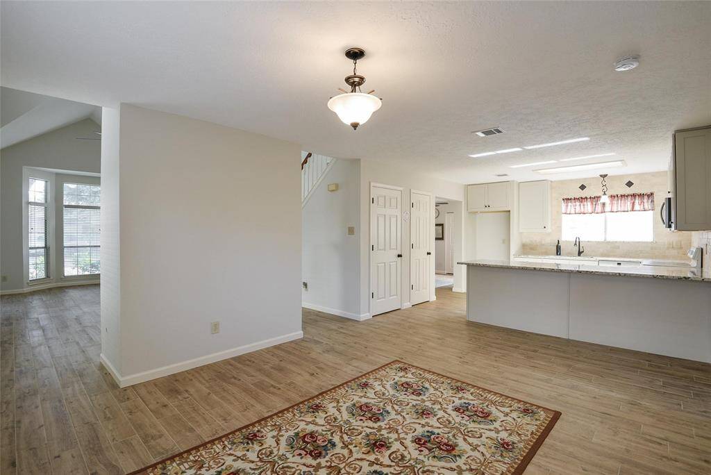 Kitchen with Lots of Cabinet/Counter Space.