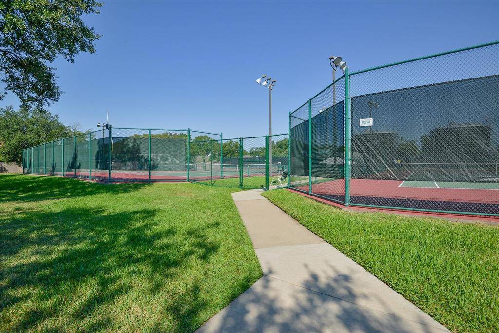 Tennis Courts in the Steeplechase Planned Community, perfect for all the Family.