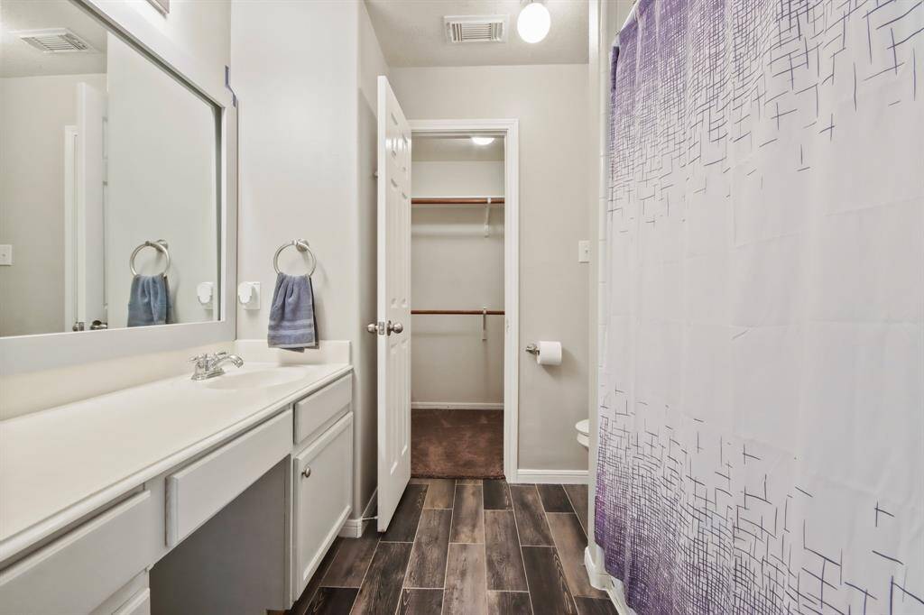 Dual vanities in your primary bath, offer personal space with tons of dedicated cabinet space.