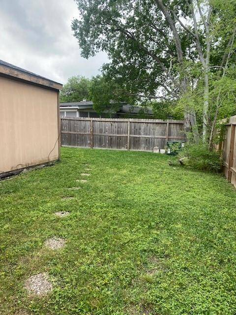 The side view of backyard