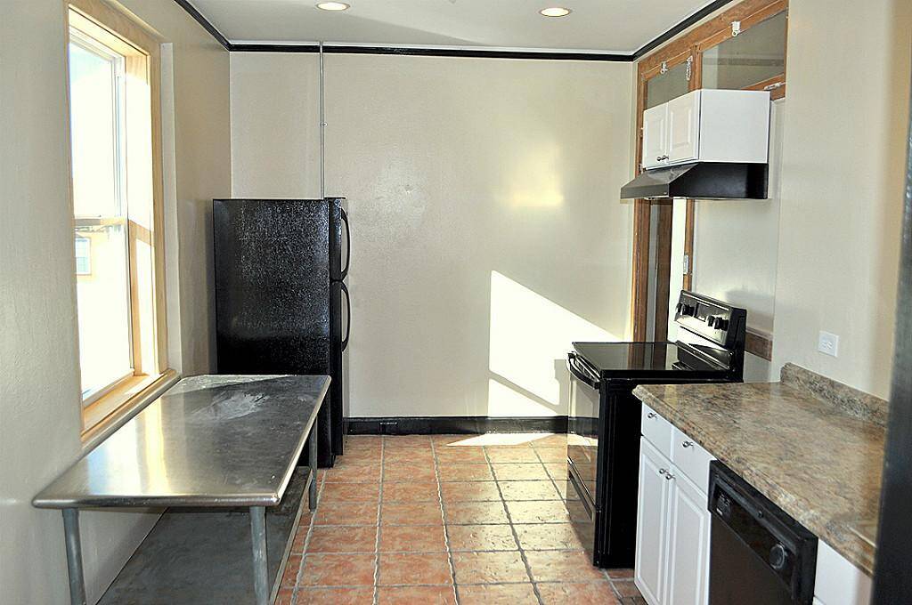 Another view of the kitchen