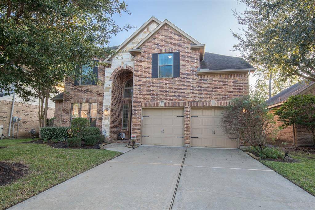 This is home is ready for move in and immaculate condition