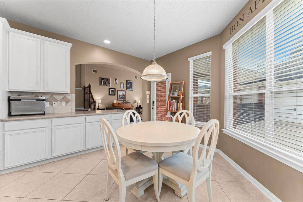 Breakfast nook