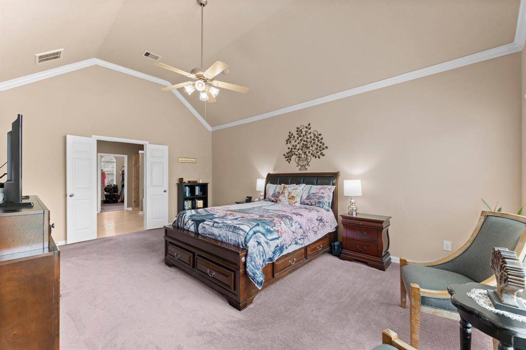 Ample space for a sitting area