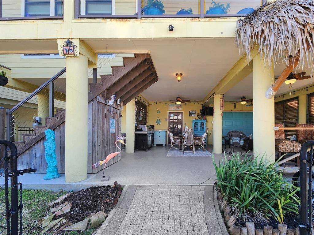 One last look at the patio on the way out.