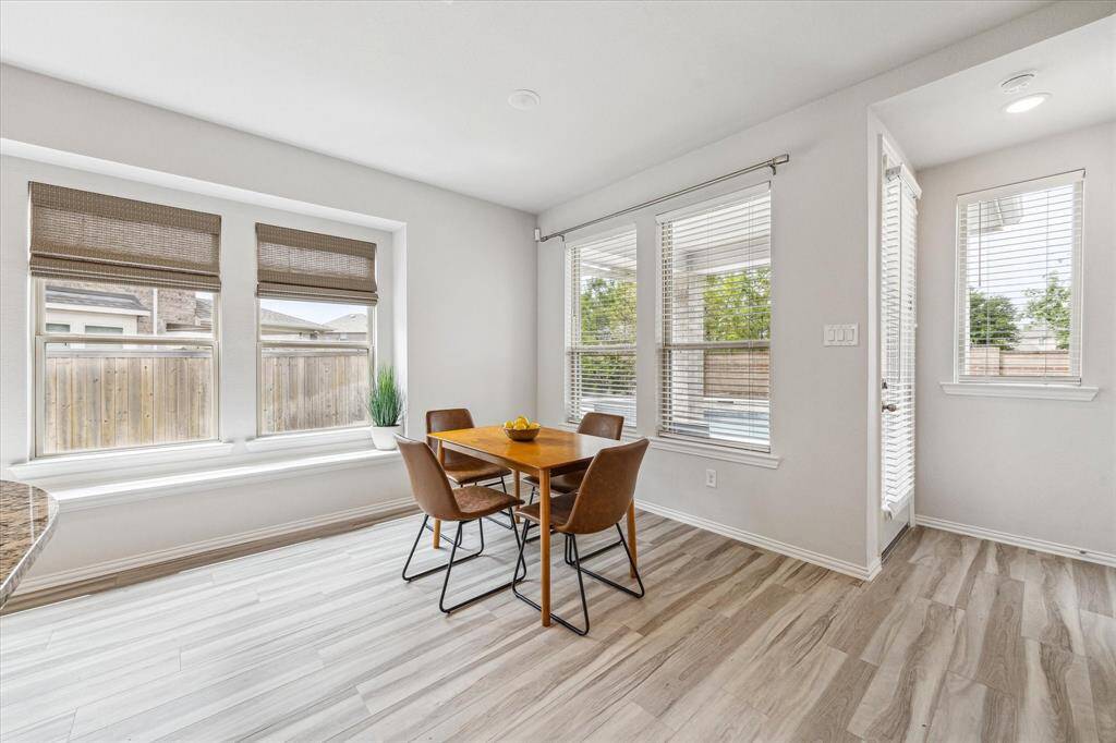 The spacious dining area can accommodate a large or small gathering, its up to you!