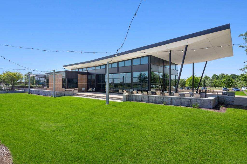 Beautiful club house!
