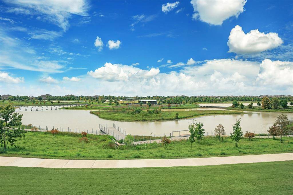Located in the desirable Bridgeland Master-Planned community