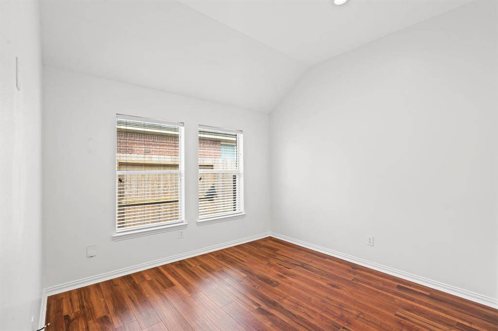 Secondary bedroom 1