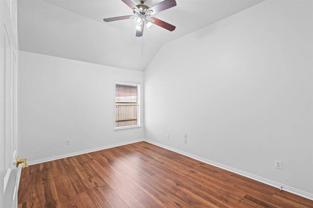 Secondary bedroom 2