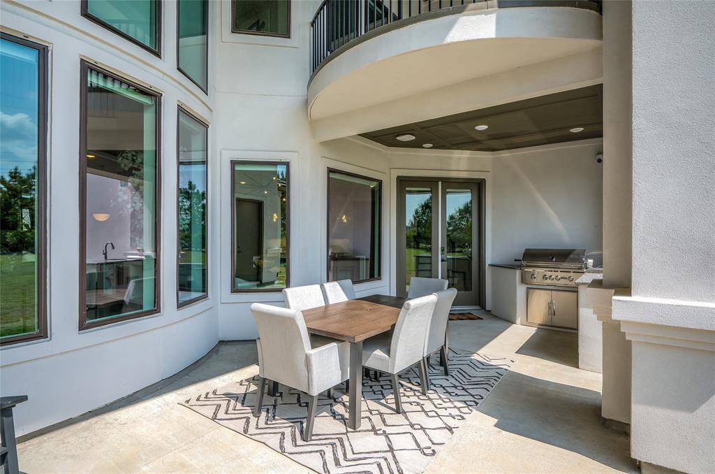 Spacious patio with plenty of room for hosting and ntertaining guests.
