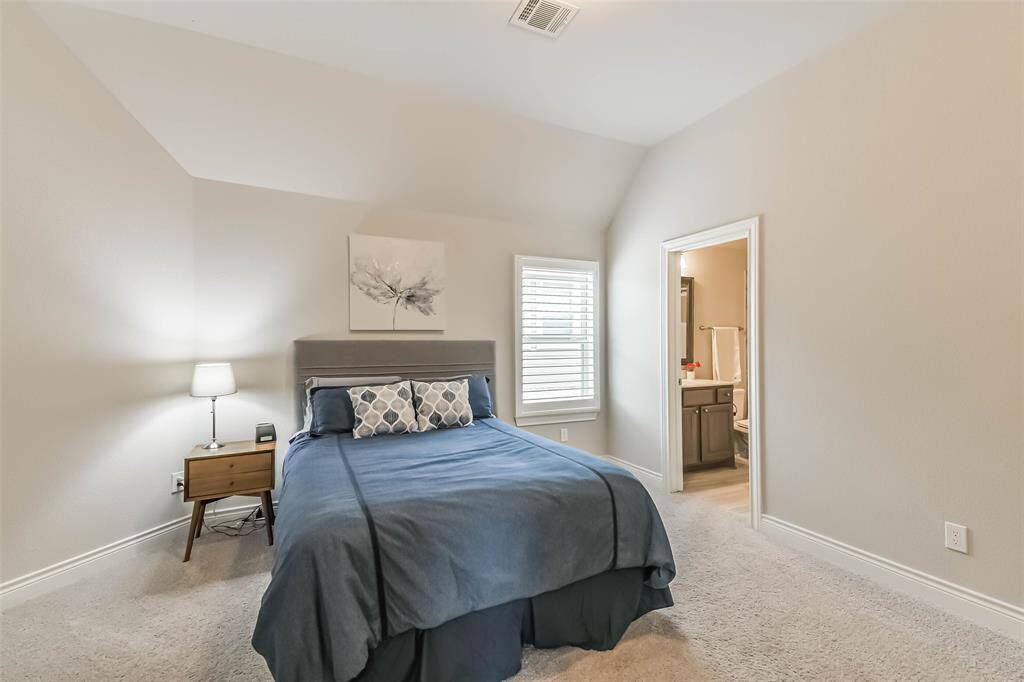Guest bedroom with En Suite