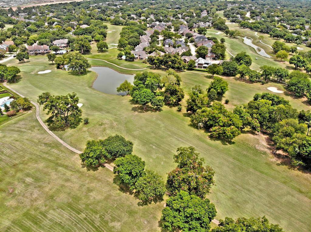 27-hole championship golf course designed by Carlton Gipson. The traditional layout lined with magnificent pecan and oak trees provide three distinct golfing experiences. From novices to the more experienced, The Club at Pecan Grove gives members the opportunity to play a truly challenging yet fair course day after day. Members also have access to a full practice facility and putting green, and our staff of golf professionals directs private lessons, clinics, and tournaments year around.