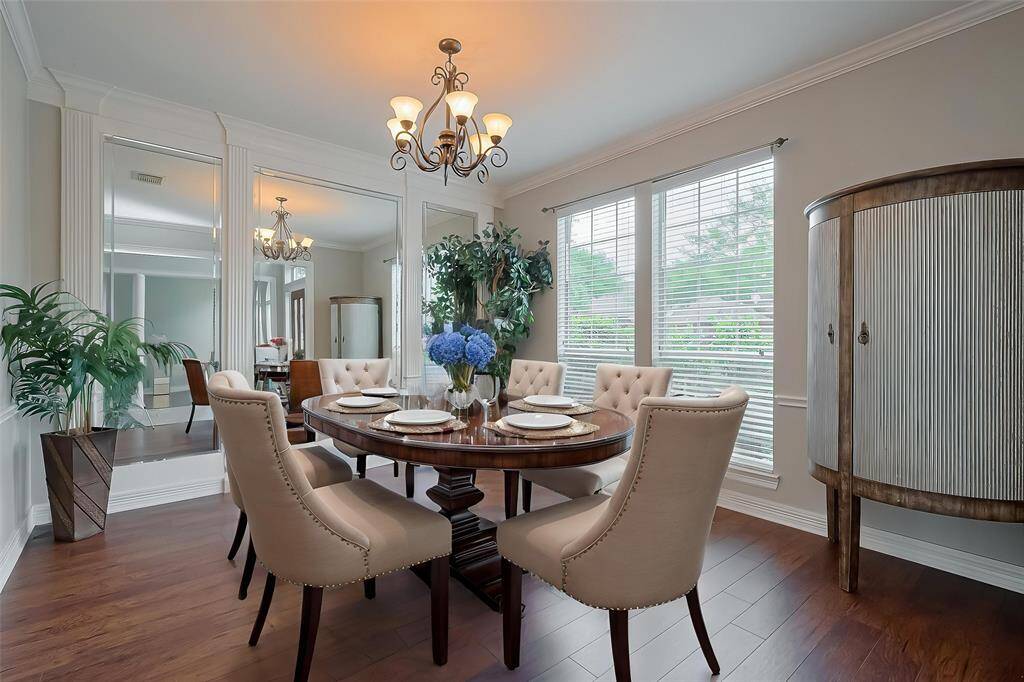 Virtually staged formal dining room
