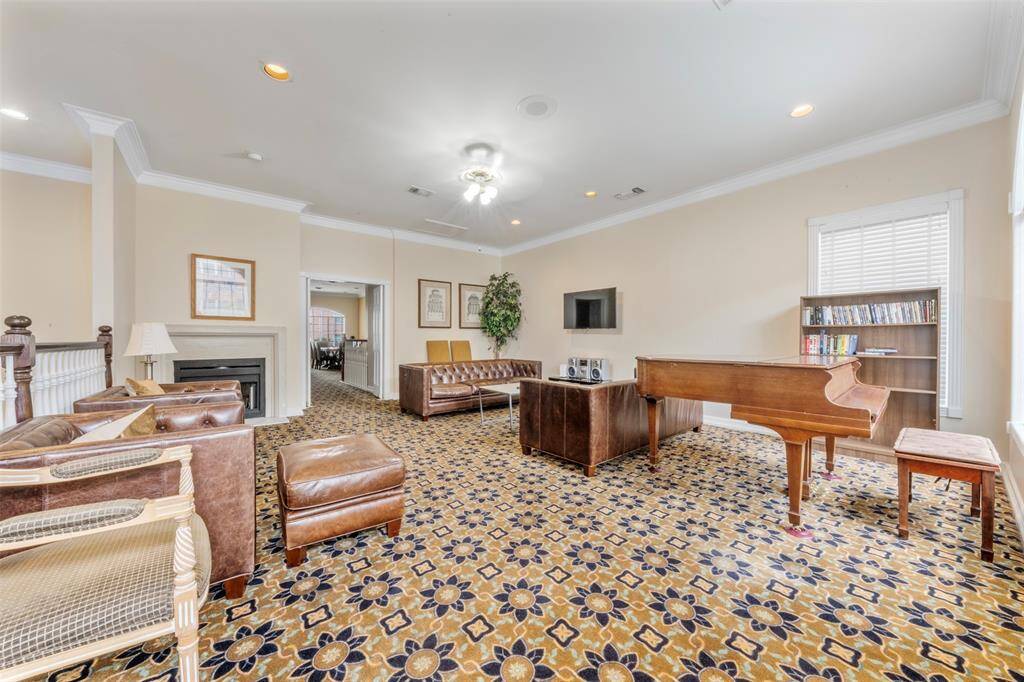Condo amenity: Clubhouse (can be reserved)