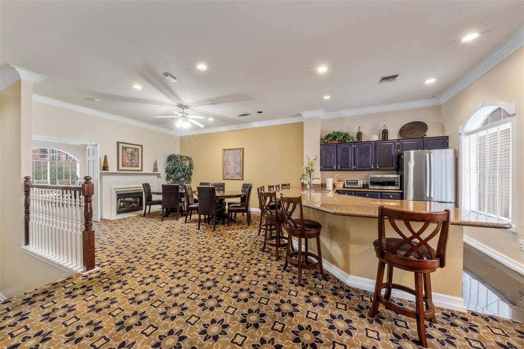 Condo amenity: Clubhouse with kitchen (can be reserved)