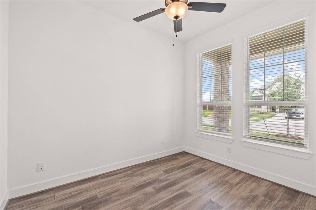 Photos are REPRESENTATIVE of the home /floor plan and are NOT of the actual home.  Selections, features, and room options may vary.  For more info, contact Chesmar Homes.