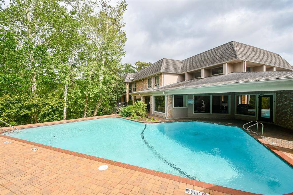 Another view of the pool area shows it's lovely location.