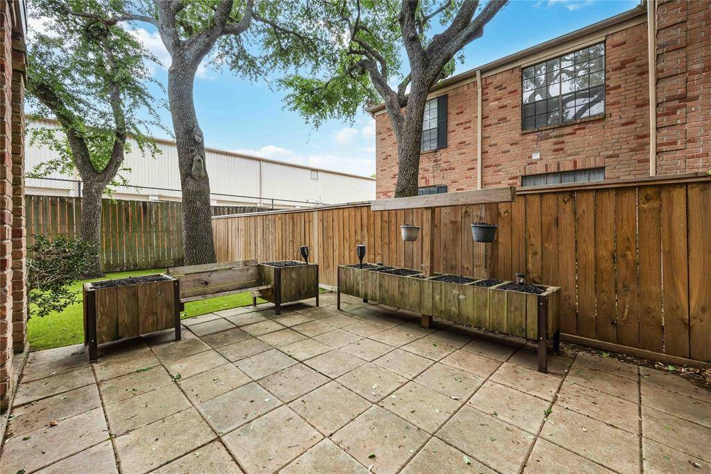 Nice size private yard