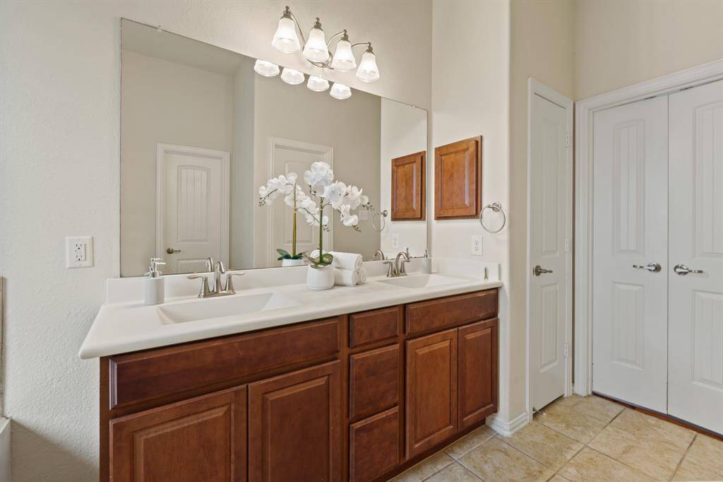 You’ll have ample space for all the essentials with oversized vanity drawers and cabinets, plus a convenient medicine cabinet and linen closet to keep everything organized and within reach.