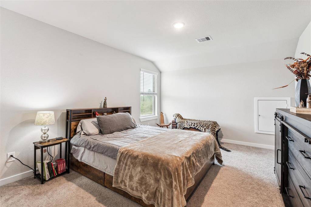 All upstairs bedrooms are large